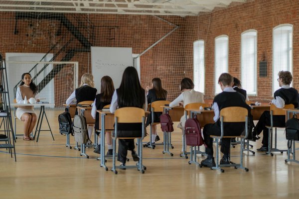 How Can UK Companies Adapt to the Changing Business Environment?